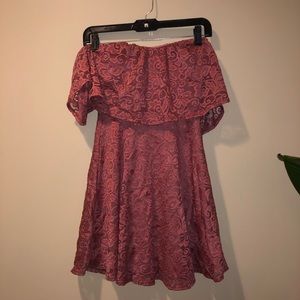(NEVER WORN) STRAPLESS LACE DRESS